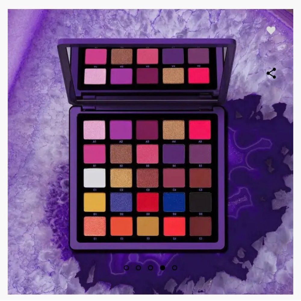 3 GORGEOUS MAKEUP PALLETS PLUS A BONUS URBAN DECAY COLOR! Never been used!